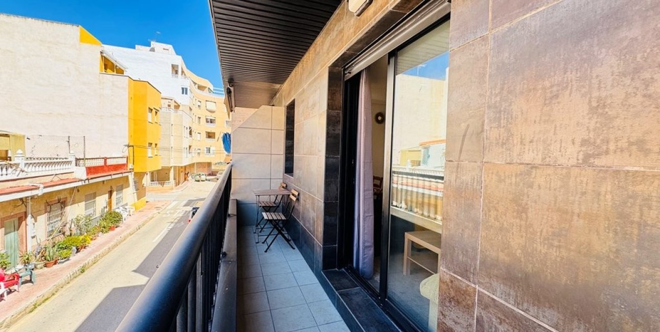 Resale - Apartment / flat -
Torrevieja - La Mata
