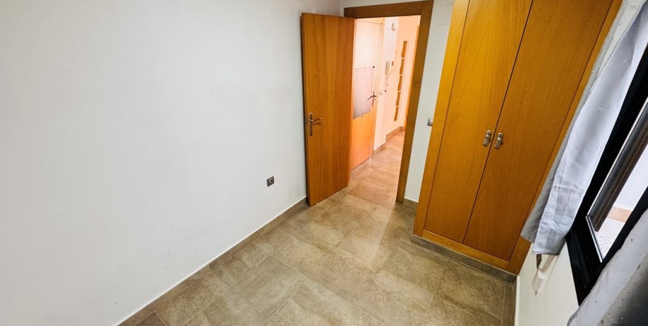 Resale - Apartment / flat -
Torrevieja - La Mata