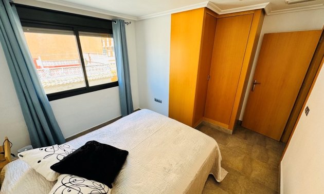 Resale - Apartment / flat -
Torrevieja - La Mata