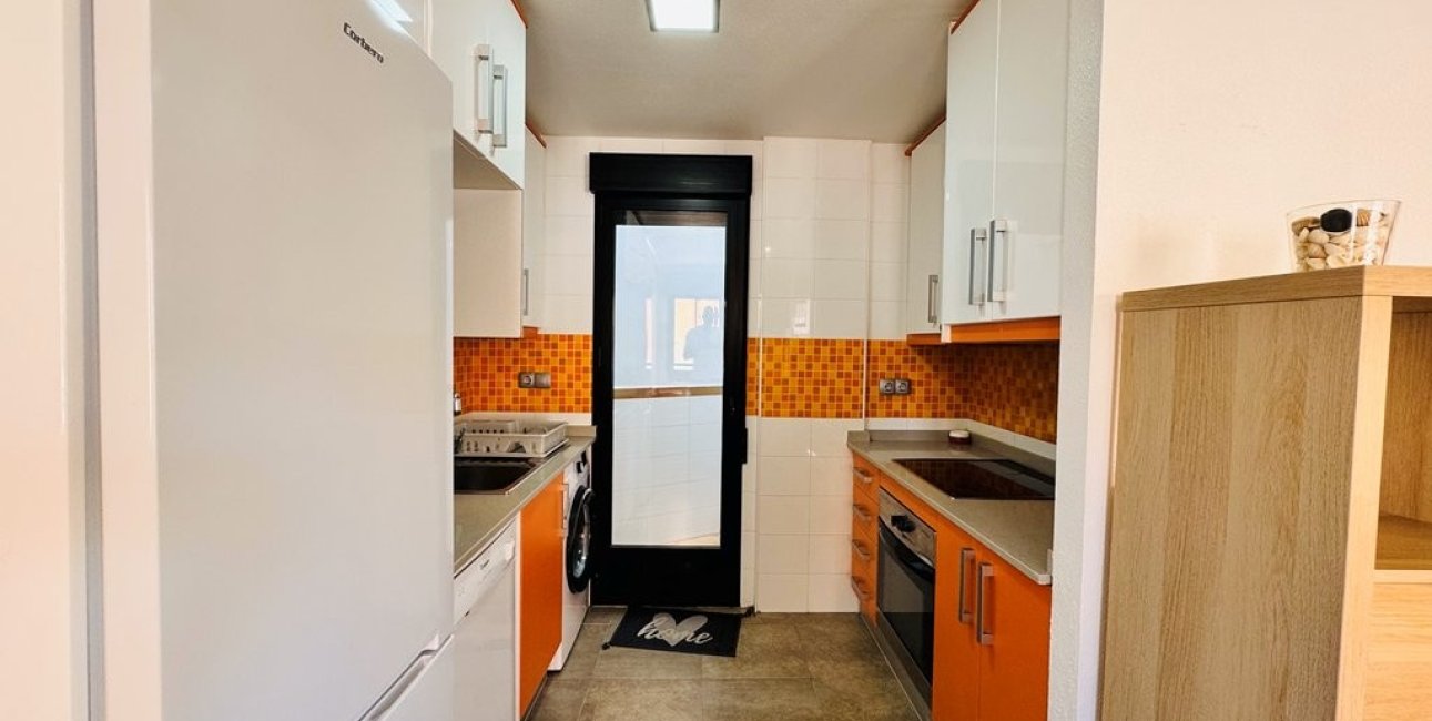 Resale - Apartment / flat -
Torrevieja - La Mata