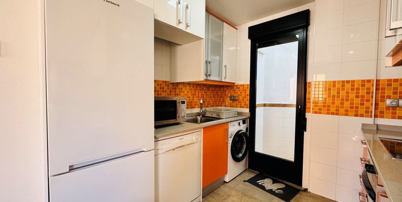 Resale - Apartment / flat -
Torrevieja - La Mata