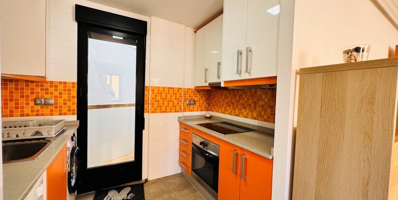 Resale - Apartment / flat -
Torrevieja - La Mata