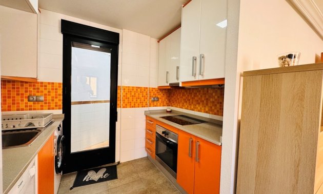 Resale - Apartment / flat -
Torrevieja - La Mata