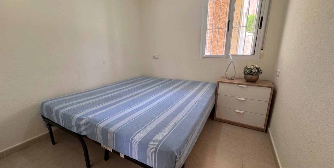 Resale - Villa -
Algorfa - Lomas de La Juliana