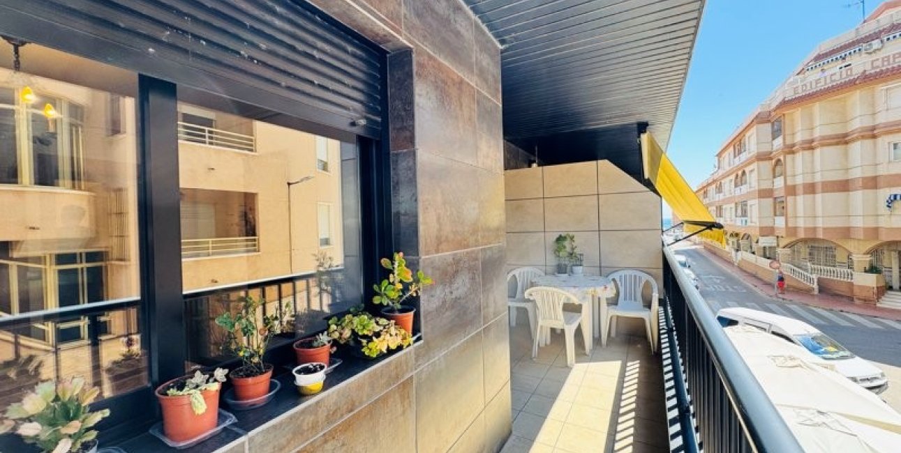 Resale - Apartment / flat -
Torrevieja - La Mata