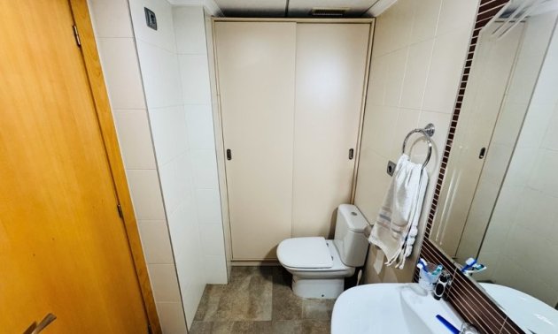 Resale - Apartment / flat -
Torrevieja - La Mata