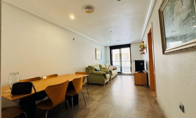 Resale - Apartment / flat -
Torrevieja - La Mata