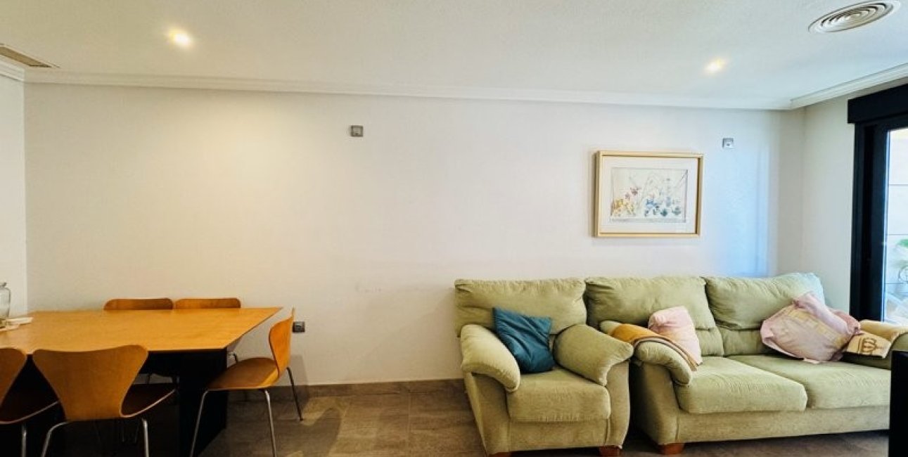 Resale - Apartment / flat -
Torrevieja - La Mata