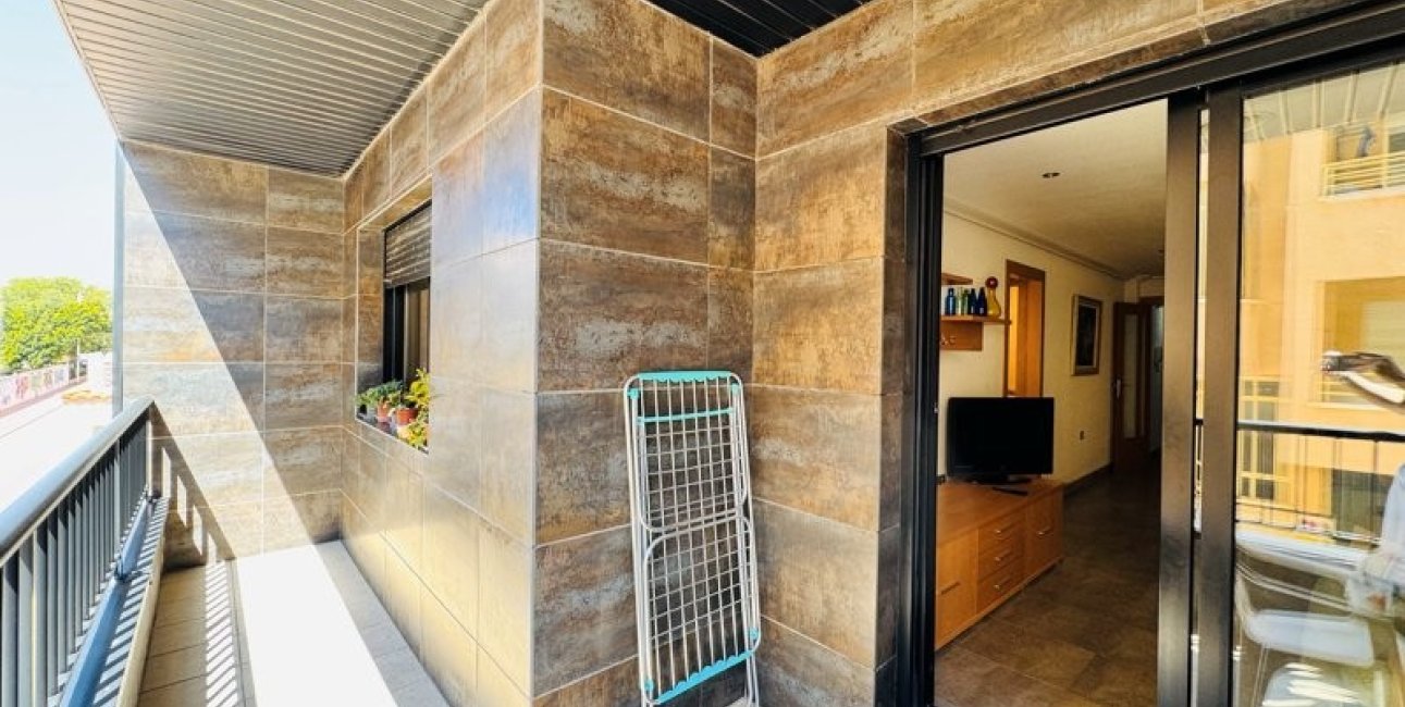 Resale - Apartment / flat -
Torrevieja - La Mata