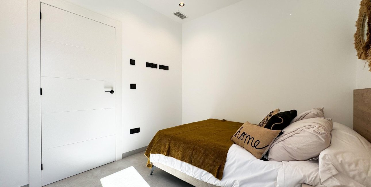 New Build - Villa -
San Miguel de Salinas - BLUE LAGOON