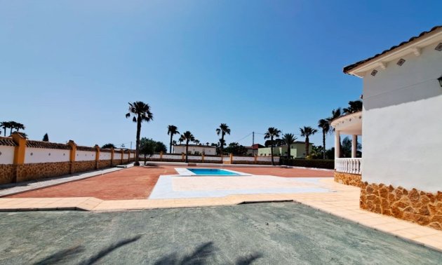 Reventa - Finca -
Catral - Catral - Country