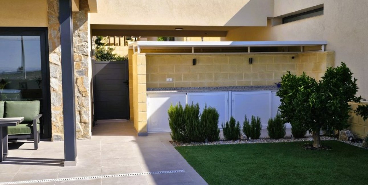 Resale - Villa -
Baños y Mendigo - Murcia