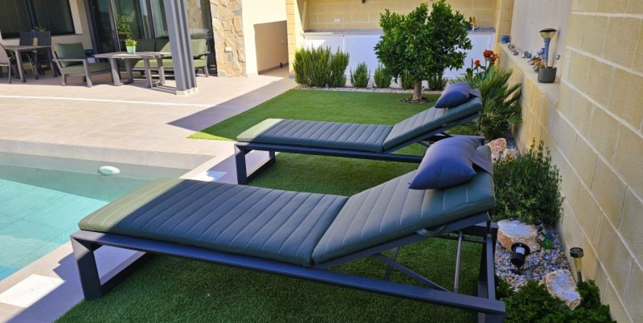 Resale - Villa -
Baños y Mendigo - Murcia