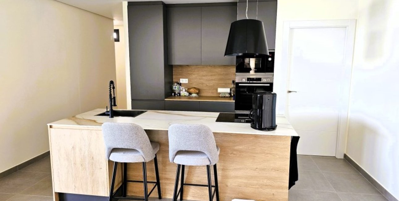 Resale - Villa -
Baños y Mendigo - Murcia