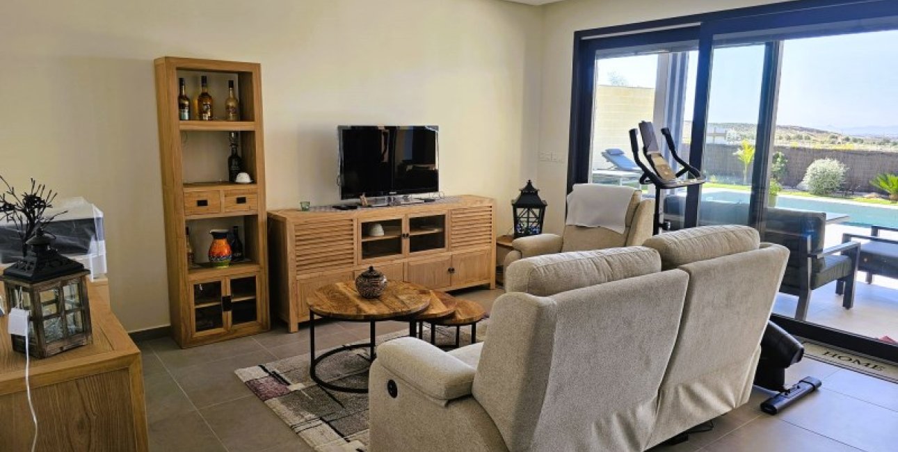 Resale - Villa -
Baños y Mendigo - Murcia