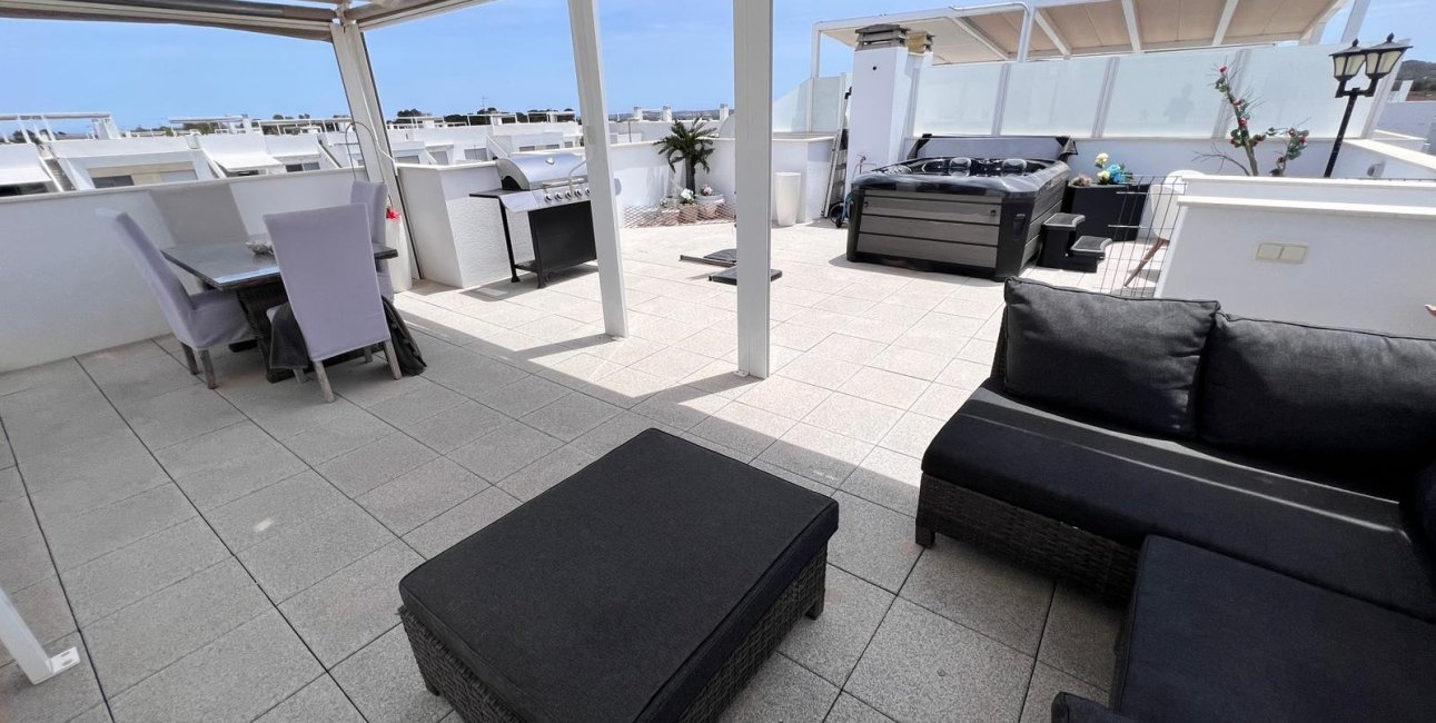 Reventa - Apartamento / piso -
Entre Naranjo - Vistabella Golf - Entre Naranjos Vistabella Golf