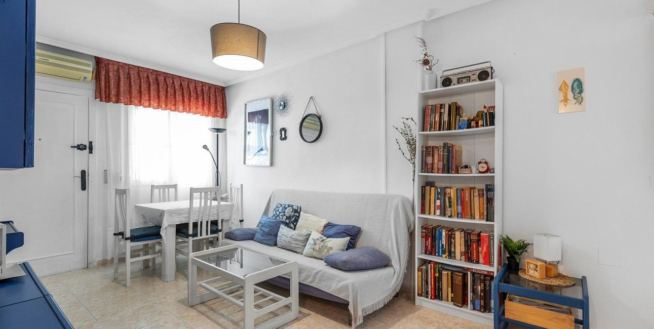 Resale - Bungalow -
Torrevieja - Parque de las Naciones