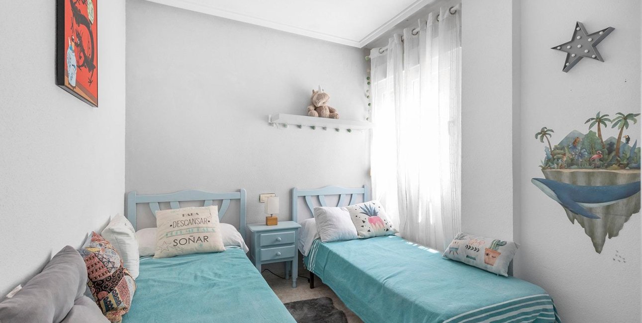 Resale - Bungalow -
Torrevieja - Parque de las Naciones