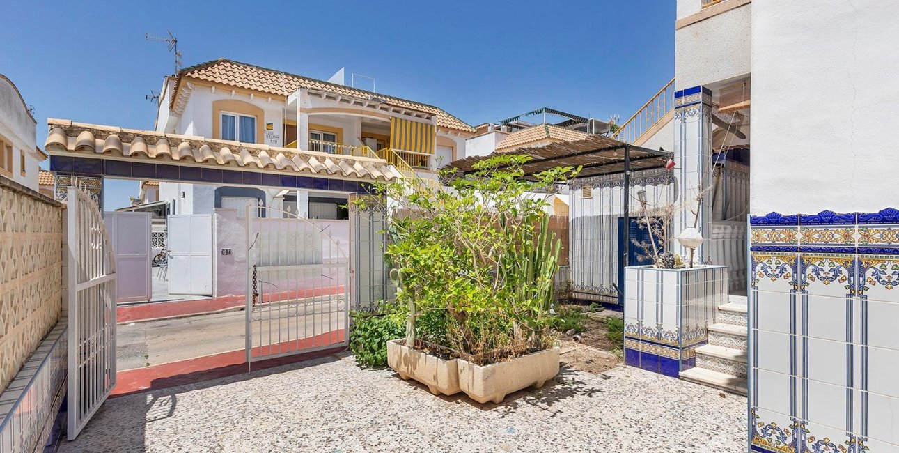Resale - Bungalow -
Torrevieja - Parque de las Naciones