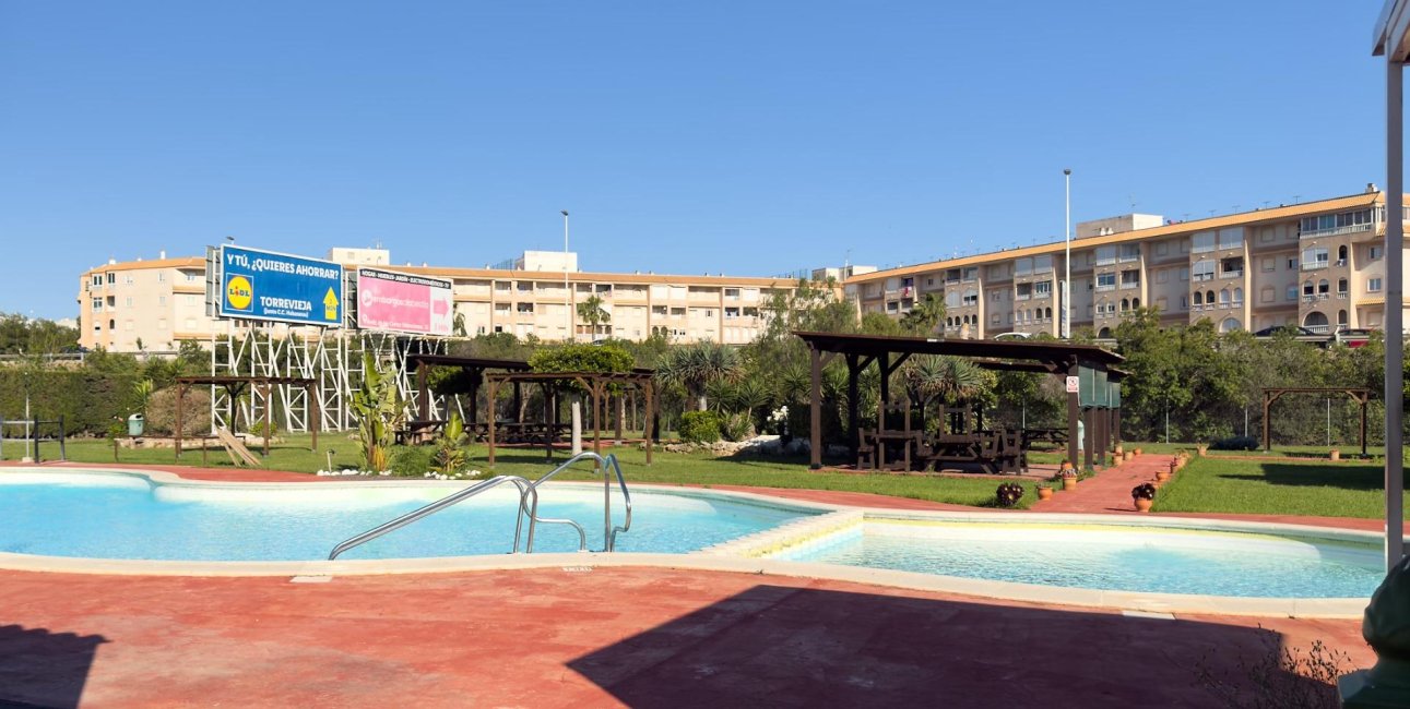 Resale - Bungalow -
Torrevieja - Parque de las Naciones
