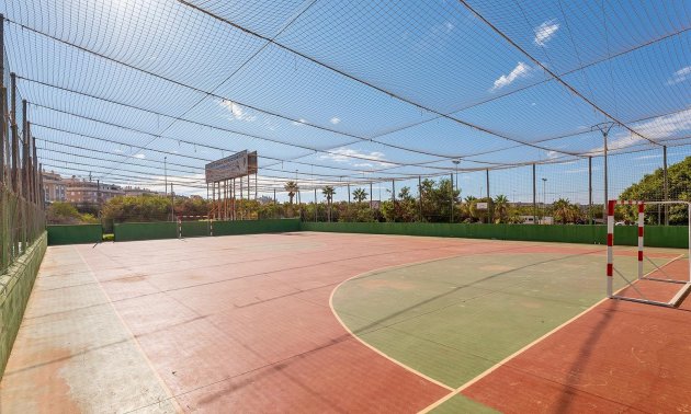 Resale - Bungalow -
Torrevieja - Parque de las Naciones