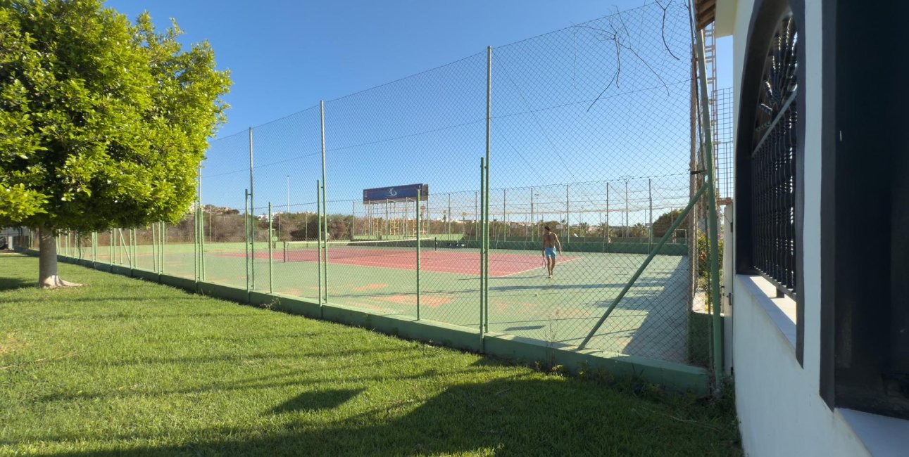 Resale - Bungalow -
Torrevieja - Parque de las Naciones