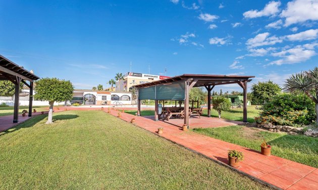 Resale - Bungalow -
Torrevieja - Parque de las Naciones