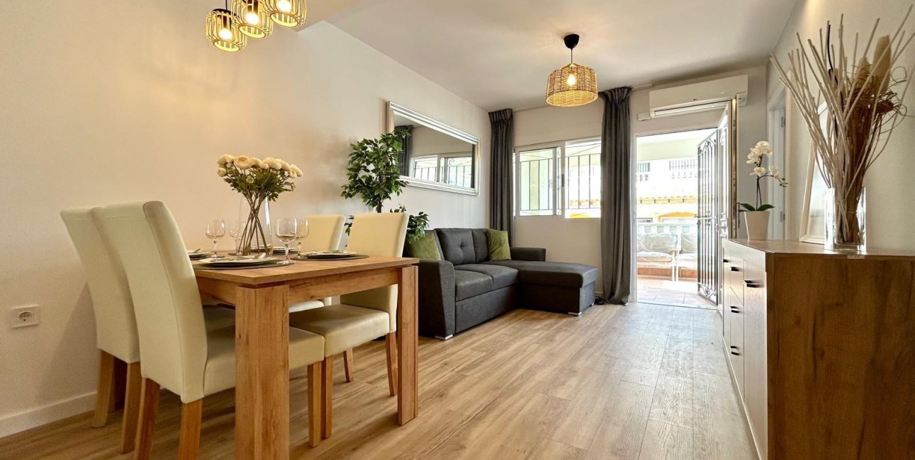 Resale - Townhouse -
Orihuela - Urbanización Perla del Mar