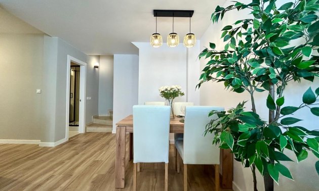 Resale - Townhouse -
Orihuela - Urbanización Perla del Mar