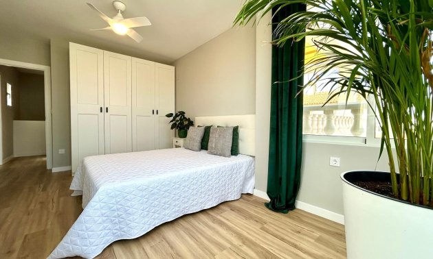 Resale - Townhouse -
Orihuela - Urbanización Perla del Mar