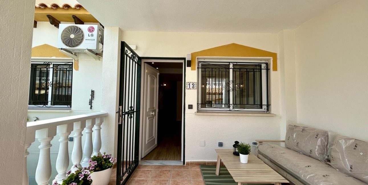 Resale - Townhouse -
Orihuela - Urbanización Perla del Mar