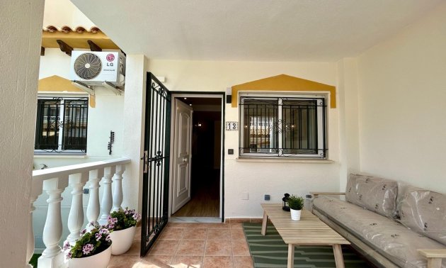 Resale - Townhouse -
Orihuela - Urbanización Perla del Mar