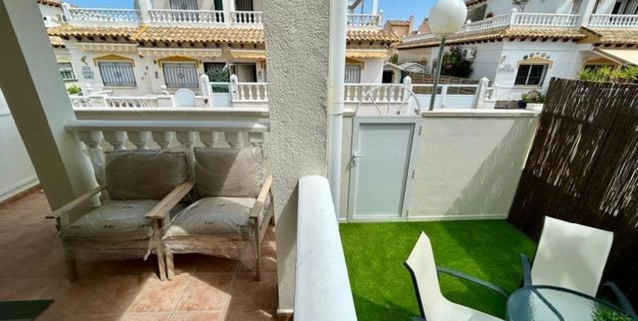 Resale - Townhouse -
Orihuela - Urbanización Perla del Mar
