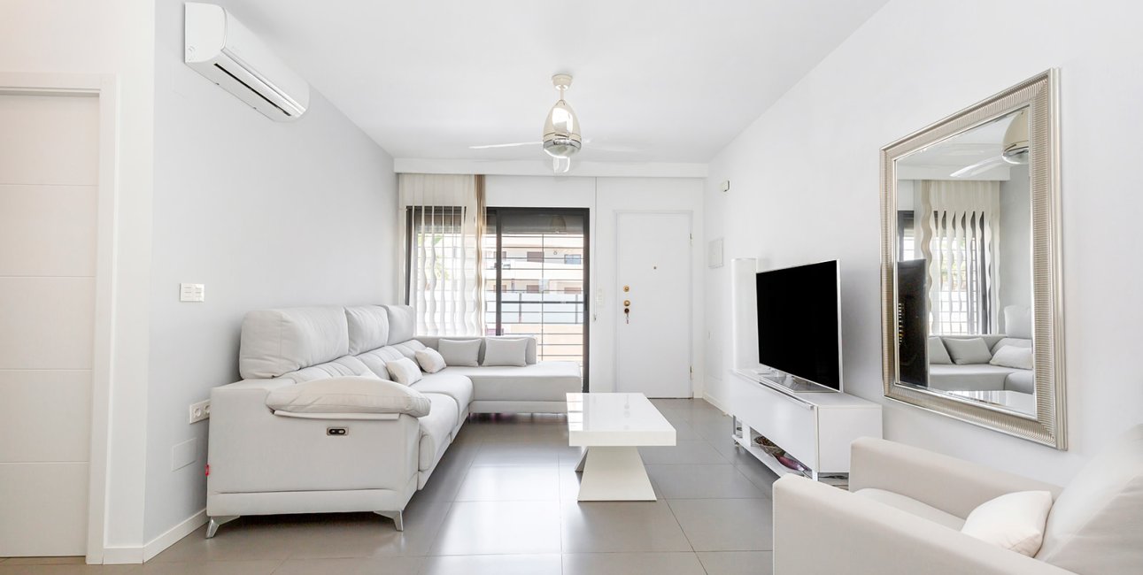 Resale - Apartment / flat -
Pilar de la Horadada - Torre De La Horadada