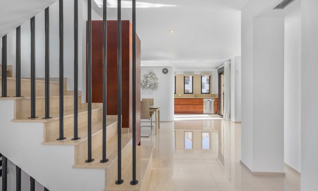 Resale - Villa -
Orihuela Costa - La Zenia