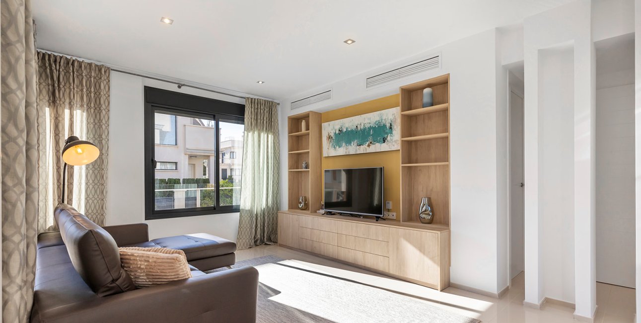 Resale - Villa -
Orihuela Costa - La Zenia