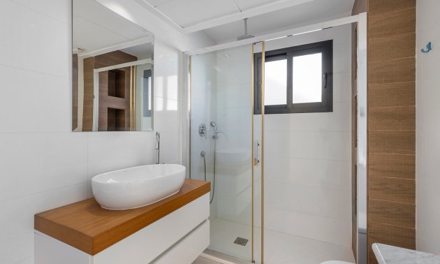 Resale - Villa -
Orihuela Costa - La Zenia