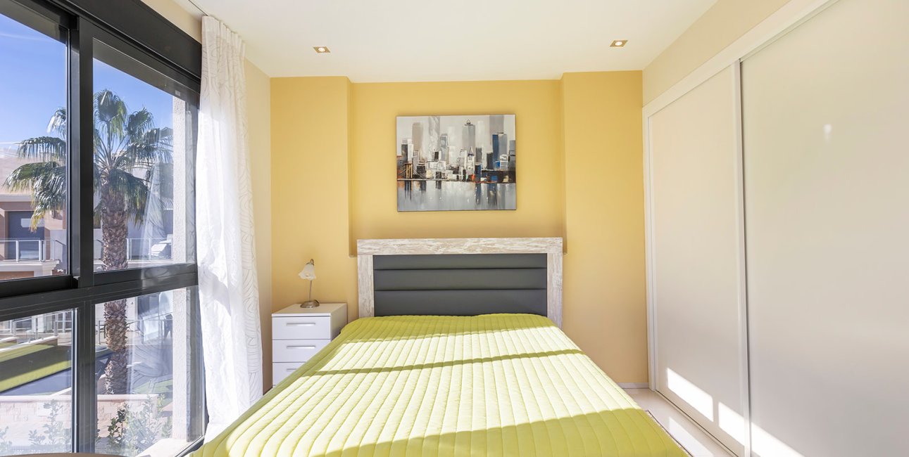 Resale - Villa -
Orihuela Costa - La Zenia