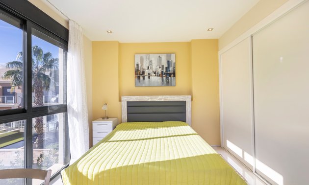 Resale - Villa -
Orihuela Costa - La Zenia