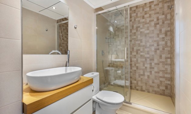 Resale - Villa -
Orihuela Costa - La Zenia