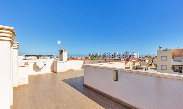 Resale - Villa -
Orihuela Costa - La Zenia