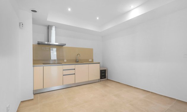 Resale - Villa -
Orihuela Costa - La Zenia