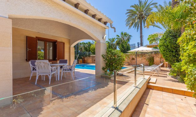 Reventa - Villa -
Orihuela Costa - Punta Prima