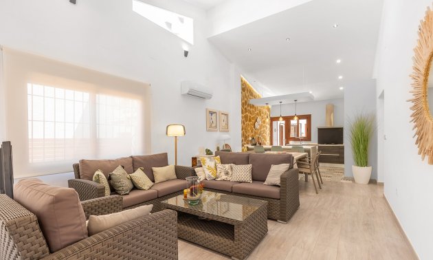 Reventa - Villa -
Orihuela Costa - Punta Prima