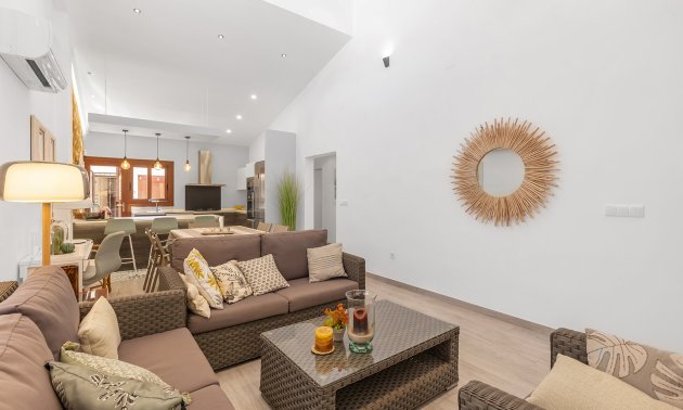 Reventa - Villa -
Orihuela Costa - Punta Prima