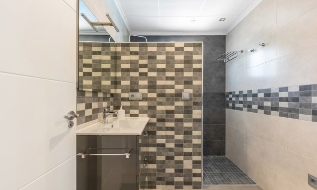 Reventa - Villa -
Orihuela Costa - Punta Prima