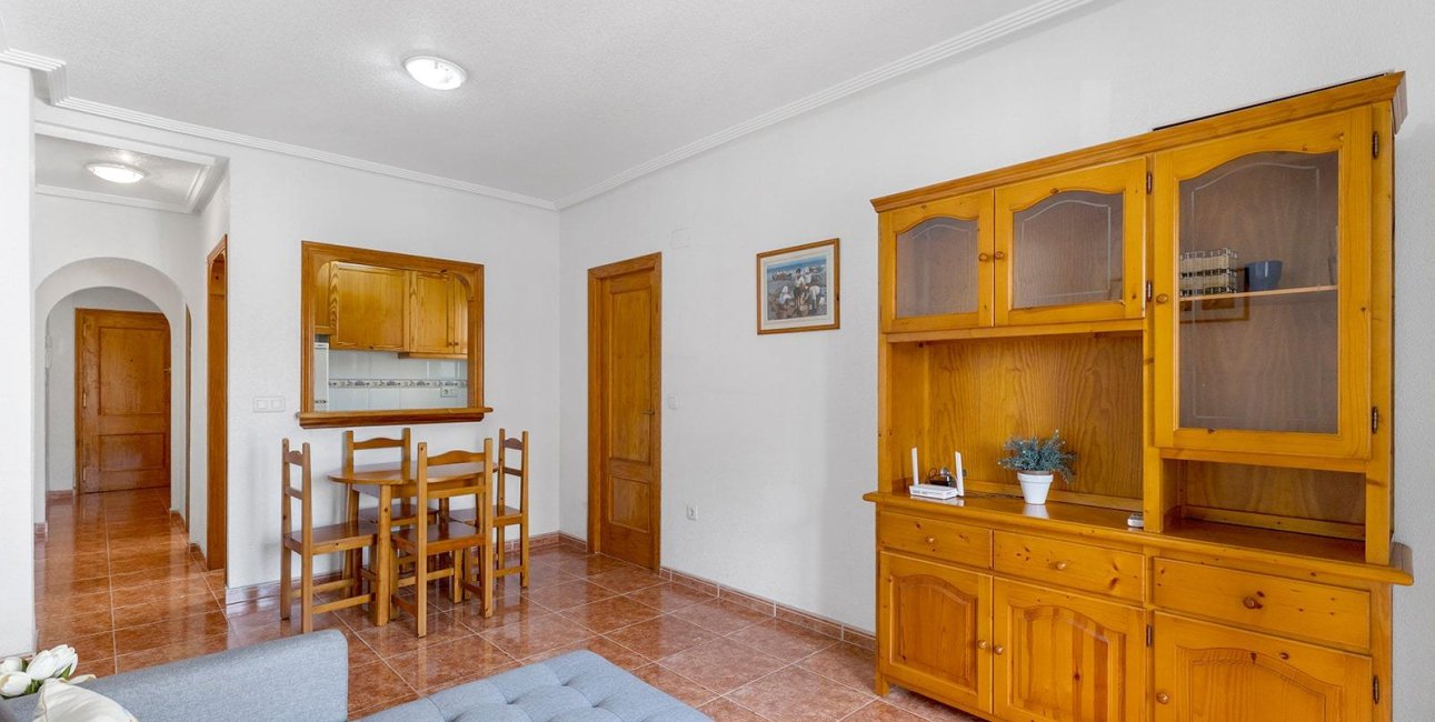 Resale - Apartment / flat -
Torrevieja - Estacion de autobuses