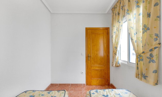 Resale - Apartment / flat -
Torrevieja - Estacion de autobuses