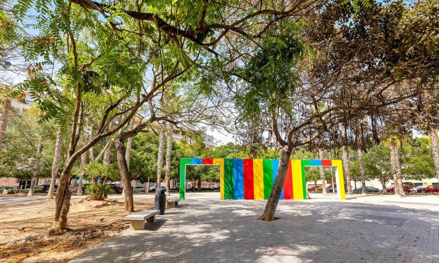 Resale - Apartment / flat -
Torrevieja - Estacion de autobuses