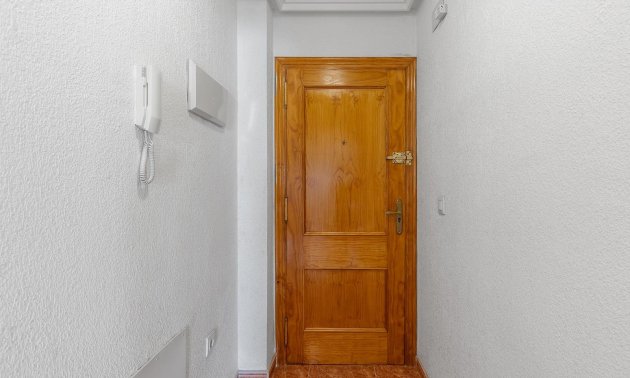 Resale - Apartment / flat -
Torrevieja - Estacion de autobuses